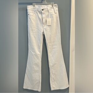 New Cello stretchy white bell bottom flare boot cut jeans pants. Long tall 34”